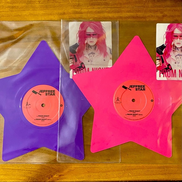 NWT — RARE Jeffree Star “Prom Night” Vinyls — Jeffree Star Cosmetics - Picture 4 of 4